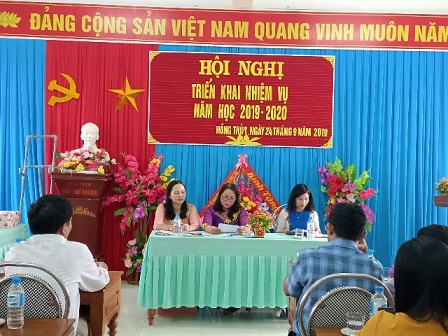 Hội nghị 3.jpg